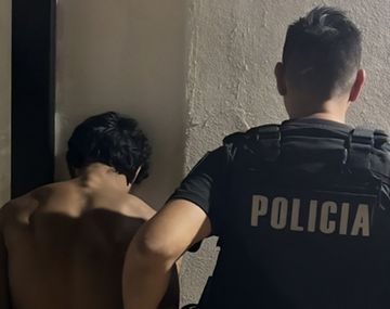 Insólito: encontraron a un ladrón escondido dentro de un contenedor de basura