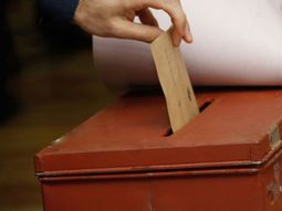 si las elecciones fueran hoy, el frente amplio ganaria con el 41% si las elecciones fueran hoy, el frente amplio ganaria con el 41%