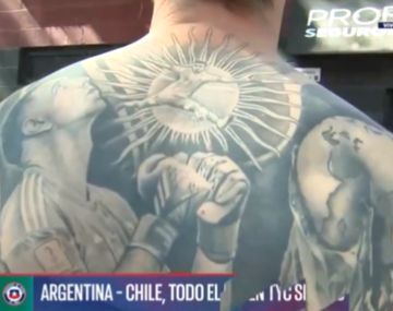 El tremendo tatuaje del Dibu Martínez que se hizo un hincha de la Selección
