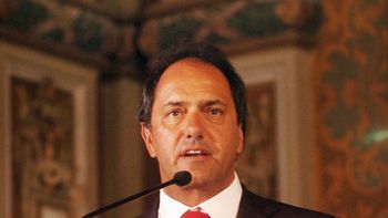 scioli a los docentes por las paritarias: buscaremos un punto de acuerdo scioli a los docentes por las paritarias: buscaremos un punto de acuerdo