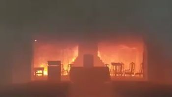 Se incendia la catedral de San Nicolás Se incendia la catedral de San Nicolás