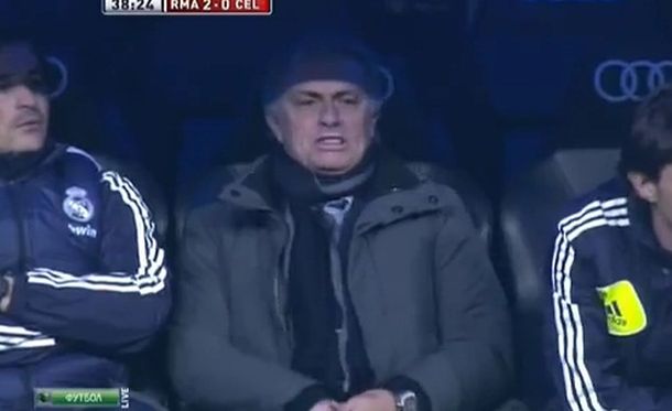 Otro papelón de Mourinho en pleno banco de suplentes