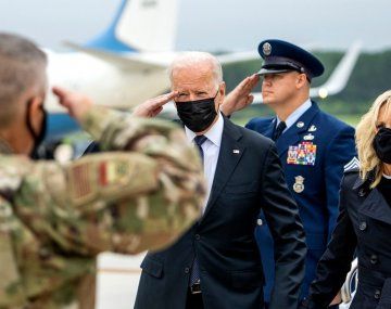 Empleado de Casa Blanca estuvo con Biden y dio positivo de covid