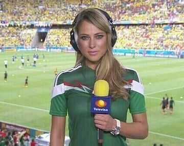 ¿Quién es la periodista mexicana que revolucionó el Mundial y cautivó a todos?