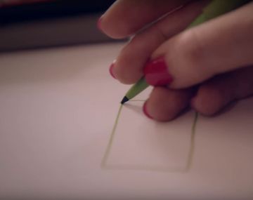 Emma Wach, un reloj que permite que personas con párkinson vuelvan a escribir