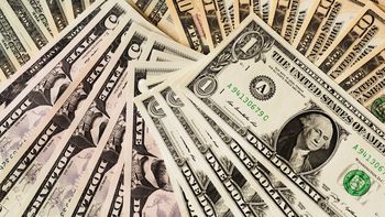 El dólar cerró la semana pasada con una baja del 0,47%. El dólar cerró la semana pasada con una baja del 0,47%.