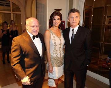 Crivelli, junto a Macri y Juliana Awada en un evento