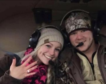 Se fueron de su casamiento en helicóptero y murieron