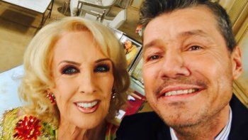 la selfie de mirtha legrand y marcelo tinelli en un historico almorzando.. a solas la selfie de mirtha legrand y marcelo tinelli en un historico almorzando.. a solas