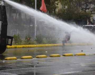 Protesta estudiantil en Chile termina en enfrentamientos