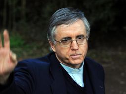 el padre grassi apelara a la corte para seguir en libertad el padre grassi apelara a la corte para seguir en libertad