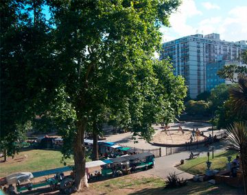 Más parques y plazas de la Ciudad tendrán rejas y cerrarán de noche