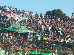 se enfrentaron dos facciones de la barra de chicago y hay cinco heridos de bala se enfrentaron dos facciones de la barra de chicago y hay cinco heridos de bala