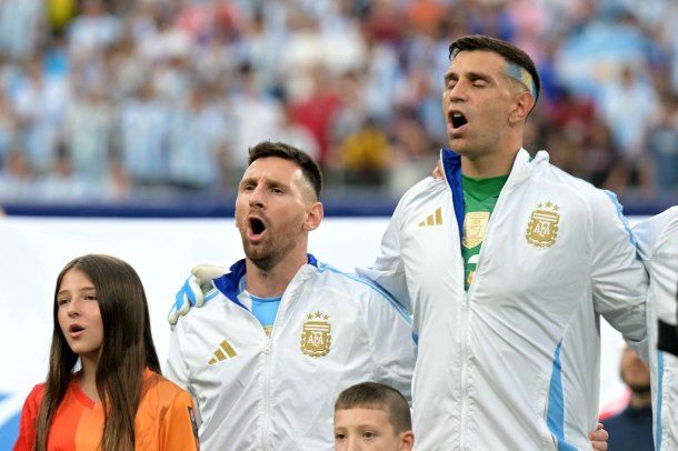 El Himno Nacional Argentino en Argentina vs Canadá por la Copa América 2024.