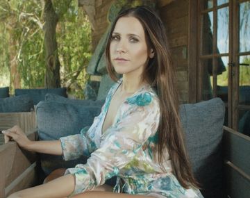 {altText(Julieta Camaño vuelve con #RightNow,Julieta Camaño vuelve con #RightNow por C5N)}