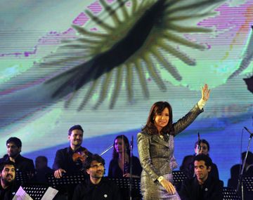 CFK desafió a los gremios a negociar con la misma fuerza el próximo año