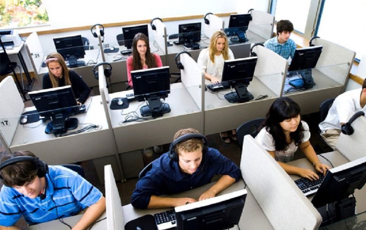 Llamó a un call center y lo insultaron