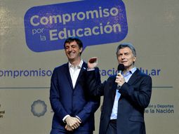 Bullrich corrigió a Macri por su frase no feliz Bullrich corrigió a Macri por su frase no feliz