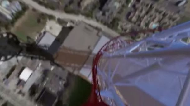 Un video muestra en primera persona la montaña rusa más alta del mundo