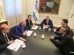 Perotti, Insfrán, Bordet, Alberto Fernández, De Pedro y Vanoli Perotti, Insfrán, Bordet, Alberto Fernández, De Pedro y Vanoli