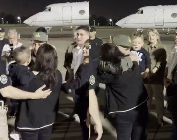 Esperado abrazo: Nahuel Gallo volvió al país tras más de un año detenido en Venezuela
