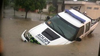 barrios inundados y sin energia electrica por un temporal en corrientes barrios inundados y sin energia electrica por un temporal en corrientes
