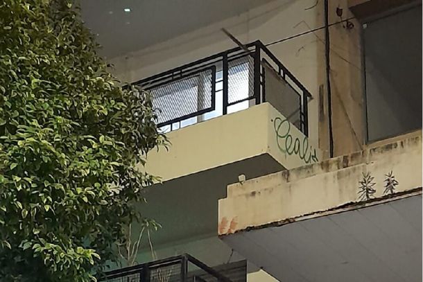 La Plata: tras consumir drogas, atravesó un ventanal y cayó de un segundo piso