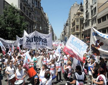 Los docentes tienen que reclamar lo suyo