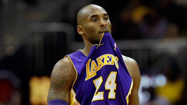 Operaron exitosamente a Kobe Bryant
