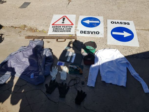 Usaban carteles viales para asaltar