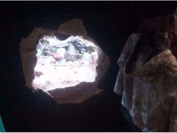 El boquete que hicieron los delincuentes