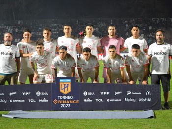 Huracán se mueve para salir del mal momento y cerró su primer refuerzo