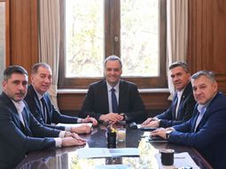 adorni y santilli se reunieron con zdero y weretilneck en casa rosada adorni y santilli se reunieron con zdero y weretilneck en casa rosada