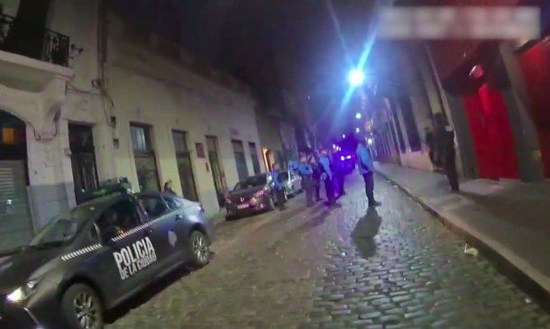 Policía de la Ciudad redujo a un sospechoso de robo con una pistola Taser