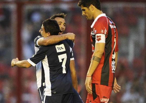 Independiente venció a Douglas Haig y sigue de racha