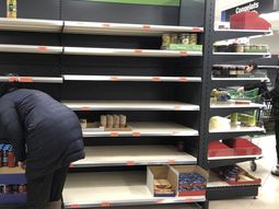 Coronavirus en España: de la escasez a la contención social