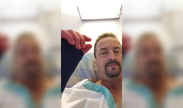 VIDEO: Se lanzó en ala delta sin arnés de seguridad y casi cae al vacío