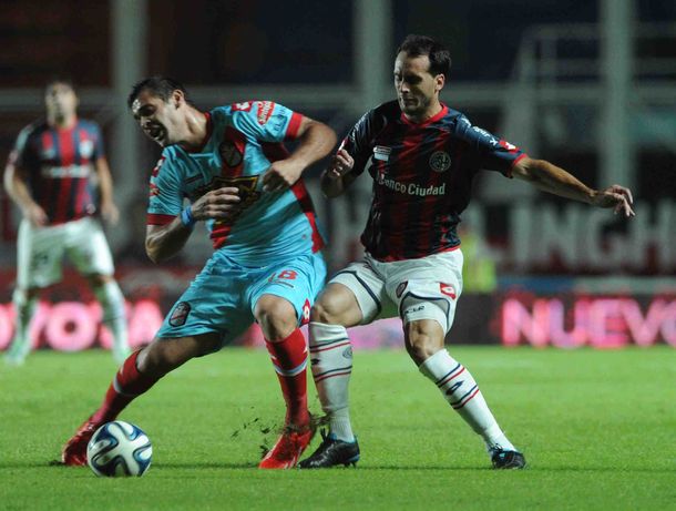 San Lorenzo se recuperó y derrotó a Arsenal como local