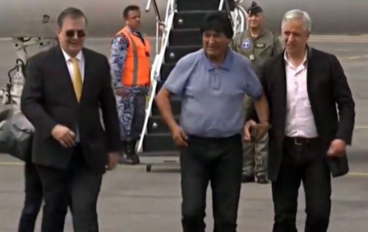 Protestas e incidentes en la llegada de Evo Morales a México
