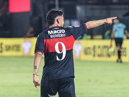 pese al golazo de taco de romero, tigre y velez igualaron 1-1 en victoria pese al golazo de taco de romero, tigre y velez igualaron 1-1 en victoria