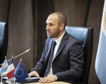 Guzmán viaja a Italia para la reunión de ministros del G20 y las negociaciones con el FMI