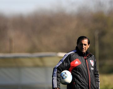 River perdió y Ramón Díaz le apuntó al árbitro Ceballos