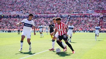 cuando se juega gimnasia vs. estudiantes en semifinales por el torneo clausura cuando se juega gimnasia vs. estudiantes en semifinales por el torneo clausura