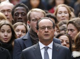 hollande: estamos en guerra y debemos destruir a isis hollande: estamos en guerra y debemos destruir a isis