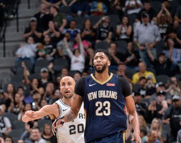 Manu Ginóbili vs New Orleans Pelicans