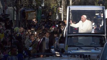 zika: guino del papa francisco al preservativo como un mal menor zika: guino del papa francisco al preservativo como un mal menor