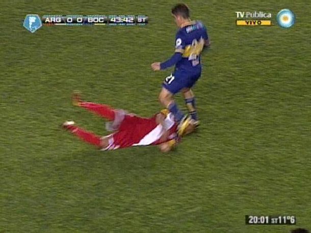 Tres dientes menos y un lesionado en la jugada más insólita