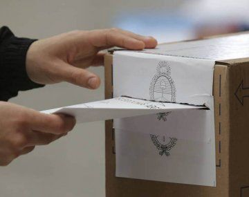 Comienza el reparto de más de 100 mil urnas en todo el país