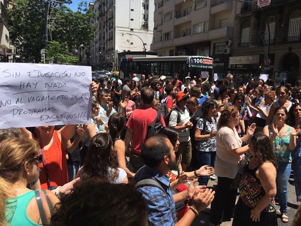 Levantaron la toma en Educación