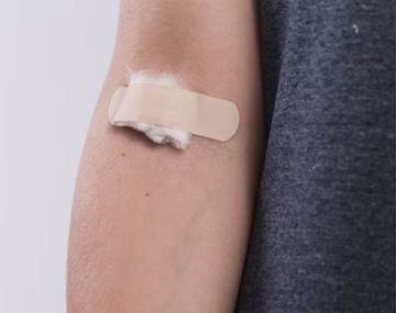 Este truco casero explica cómo colocar las curitas para que no se arruguen ni se despeguen.